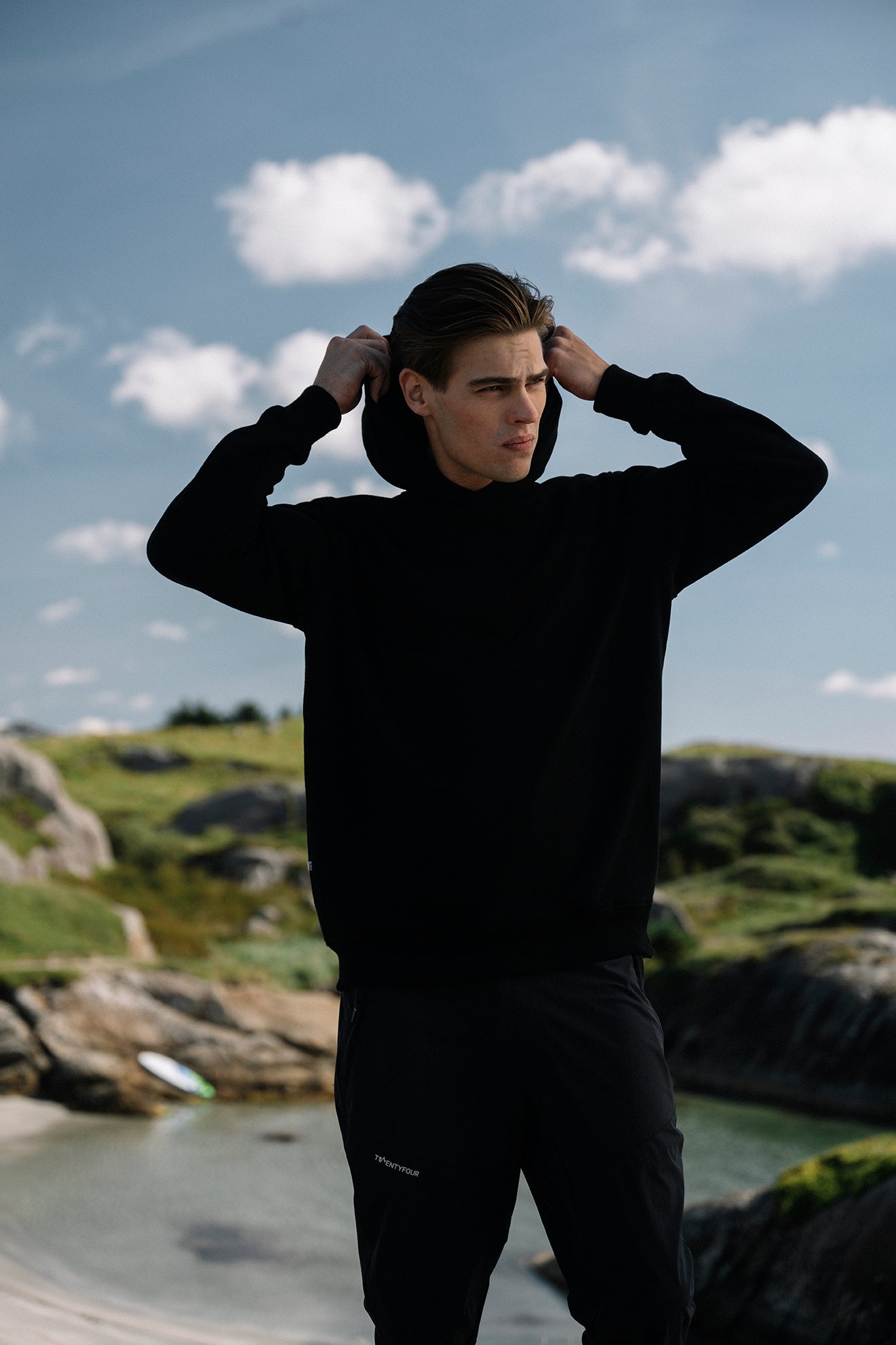 Mode - Hoodie Sort
